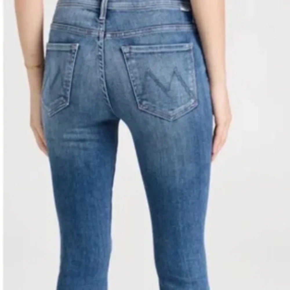 MOTHER The Weekender Fray Size 28 - Picture 7 of 7